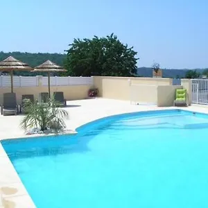 https://aux-couleurs-dardeche-vallon-pont-darc.hotels-rhonealpes.com